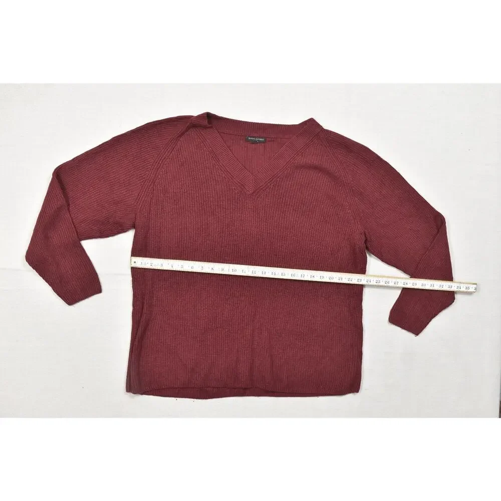 Banana Republic XL Burgundy Red V-Neck Ribbed Knit Wool Blend Pullover Sweater